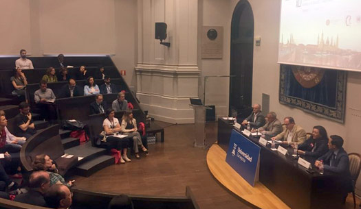 publico y mesa congreso